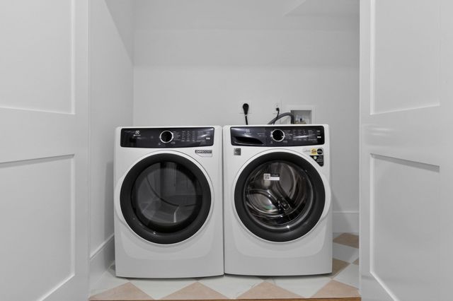 31 Houghton St A, Somerville, MA 02143