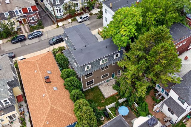 31 Houghton St A, Somerville, MA 02143