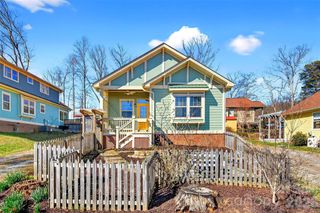 311 Lake Oak Drive, Black Mountain, NC 28711