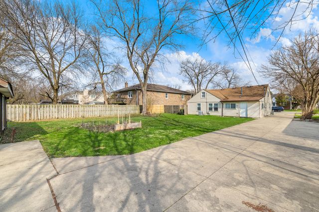 464 Itasca Street, Wood Dale, IL 60191