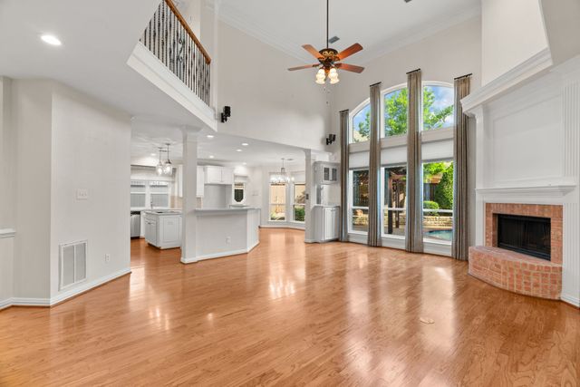 210 Highland Oaks Circle, Southlake, TX 76092