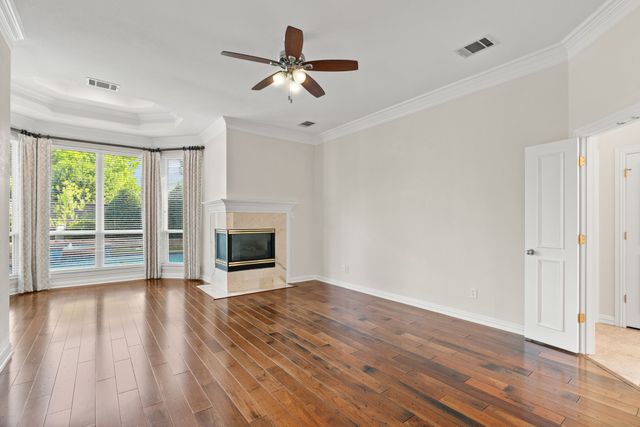 210 Highland Oaks Circle, Southlake, TX 76092
