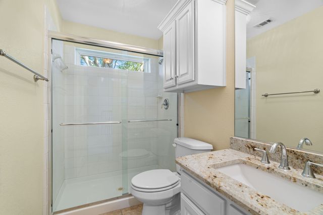 210 Highland Oaks Circle, Southlake, TX 76092