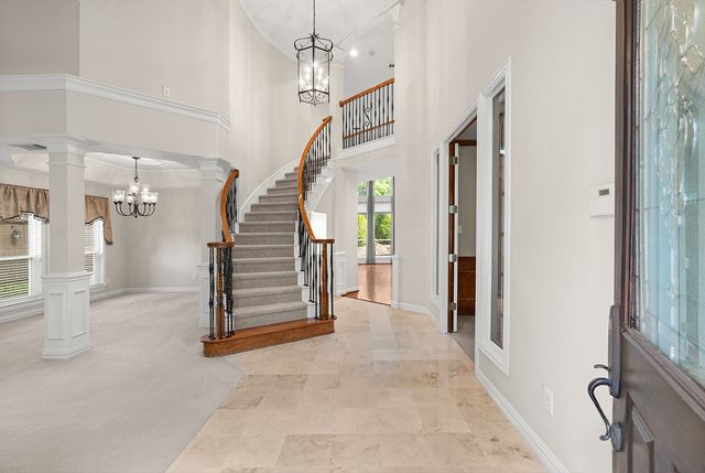 210 Highland Oaks Circle, Southlake, TX 76092