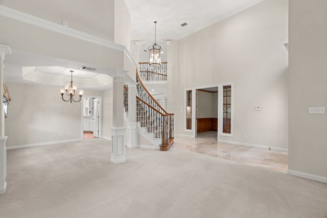 210 Highland Oaks Circle, Southlake, TX 76092