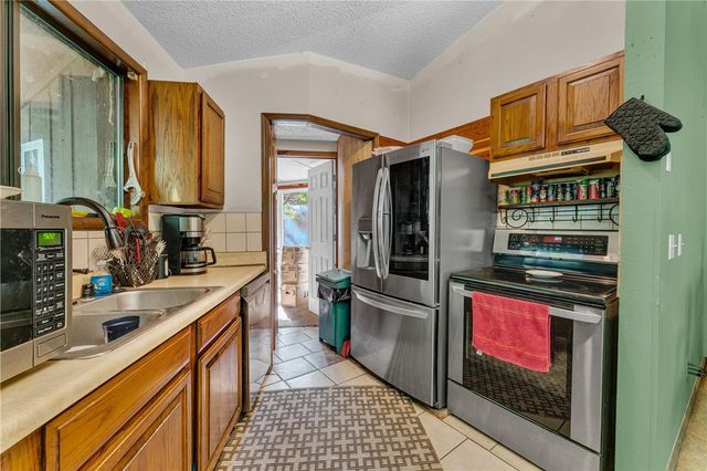 9 Starlite Avenue, Eureka Springs, AR 72631