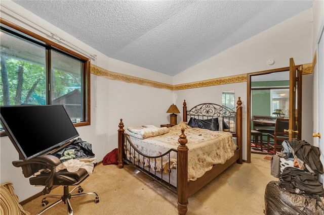 9 Starlite Avenue, Eureka Springs, AR 72631