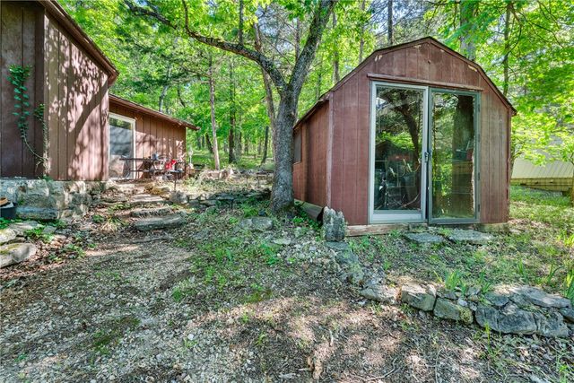 9 Starlite Avenue, Eureka Springs, AR 72631