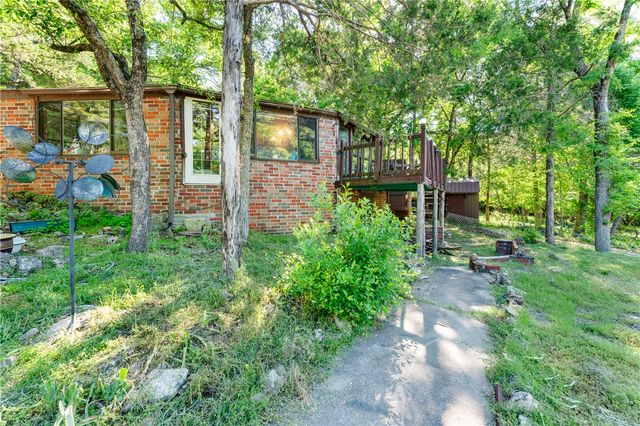 9 Starlite Avenue, Eureka Springs, AR 72631