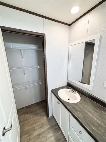 16465 Industrial Road, Meridian, OK 73058