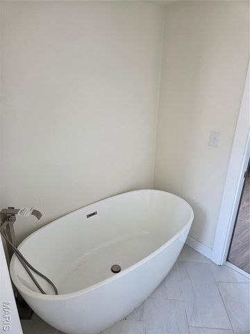 1221 W 7th Street, Washington, MO 63090