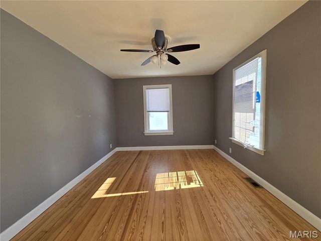 1221 W 7th Street, Washington, MO 63090