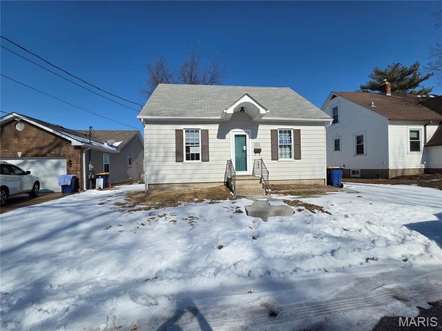 1221 W 7th Street, Washington, MO 63090