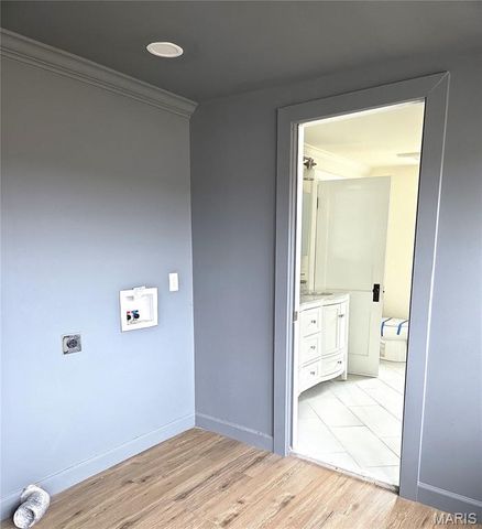 1221 W 7th Street, Washington, MO 63090