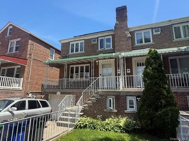 1922 Hering Avenue, Bronx, NY 10461