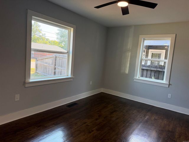 923 W Hazel Street, Benton, AR 72015