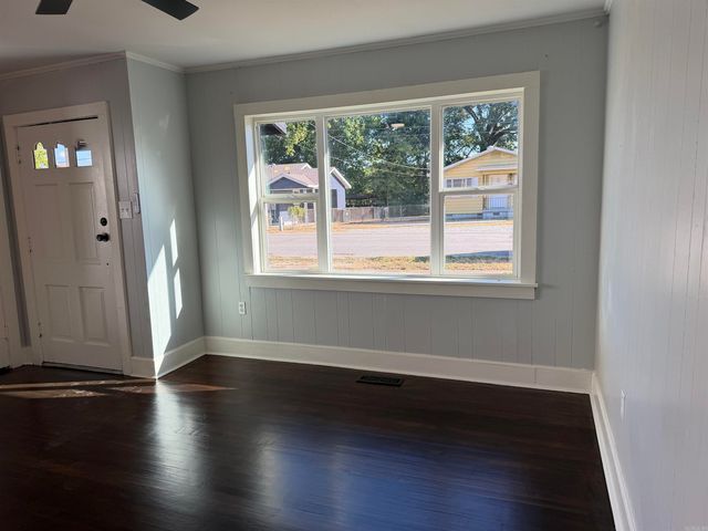 923 W Hazel Street, Benton, AR 72015