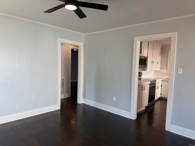 923 W Hazel Street, Benton, AR 72015
