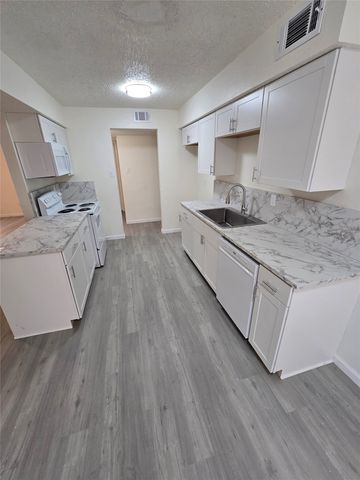 1402 Frio Lane, Garland, TX 75040