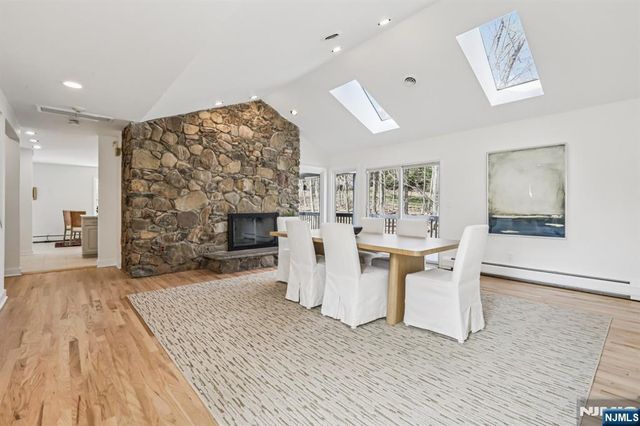 11 Carlough Road, Upper Saddle River, NJ 07458