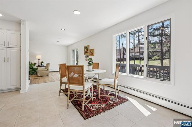 11 Carlough Road, Upper Saddle River, NJ 07458