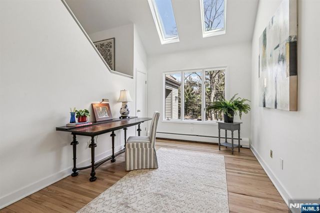 11 Carlough Road, Upper Saddle River, NJ 07458