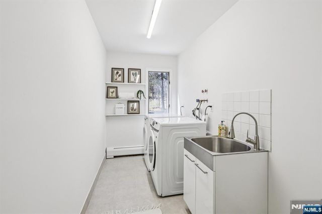 11 Carlough Road, Upper Saddle River, NJ 07458