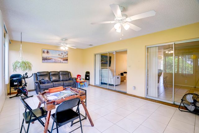 5780 FERNLEY Drive W 144, West Palm Beach, FL 33415