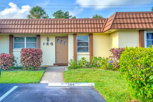 5780 FERNLEY Drive W 144, West Palm Beach, FL 33415