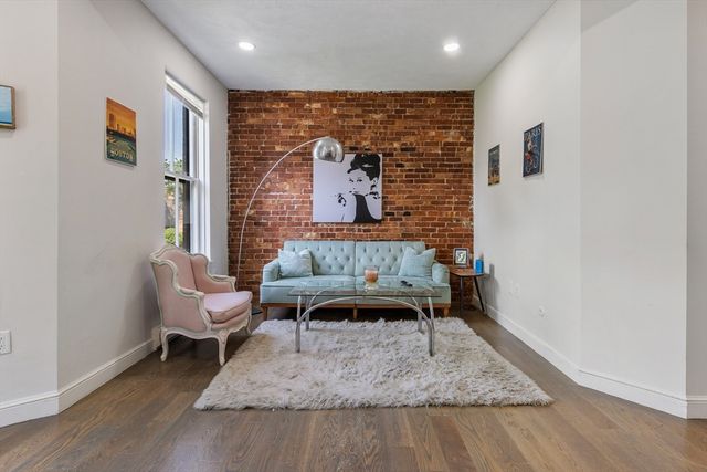 142 Chandler Street 4, Boston, MA 02116