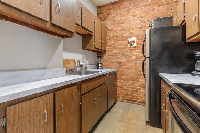 142 Chandler Street 4, Boston, MA 02116