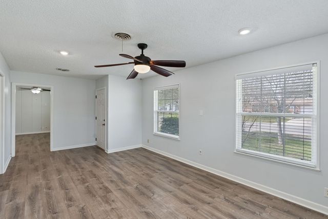 517 Handover Dr, Corpus Christi, TX 78412