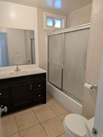 402 E Meats Avenue B, Orange, CA 92865