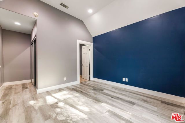 1112 S Highland Avenue, Los Angeles, CA 90019