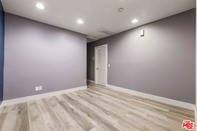 1112 S Highland Avenue, Los Angeles, CA 90019