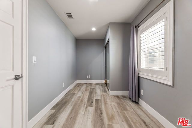 1112 S Highland Avenue, Los Angeles, CA 90019