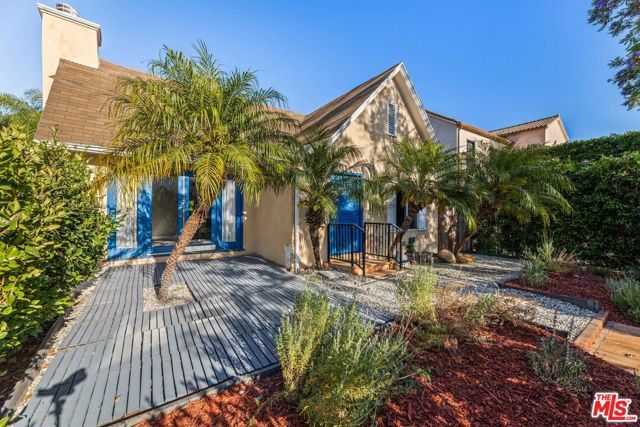 1112 S Highland Avenue, Los Angeles, CA 90019