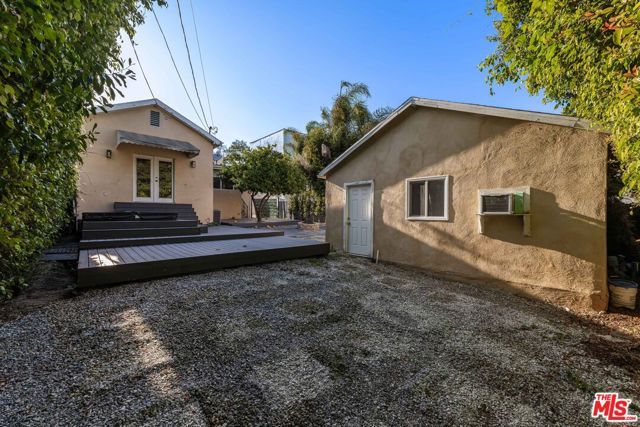 1112 S Highland Avenue, Los Angeles, CA 90019