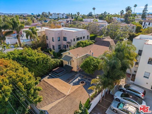 1112 S Highland Avenue, Los Angeles, CA 90019