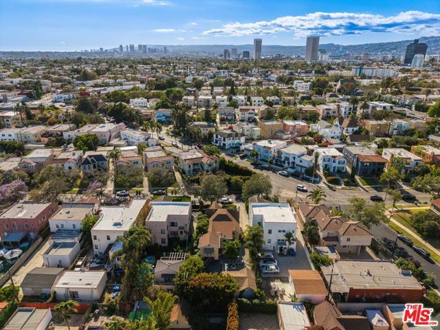 1112 S Highland Avenue, Los Angeles, CA 90019