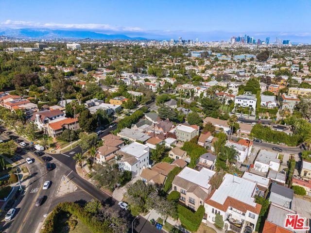 1112 S Highland Avenue, Los Angeles, CA 90019