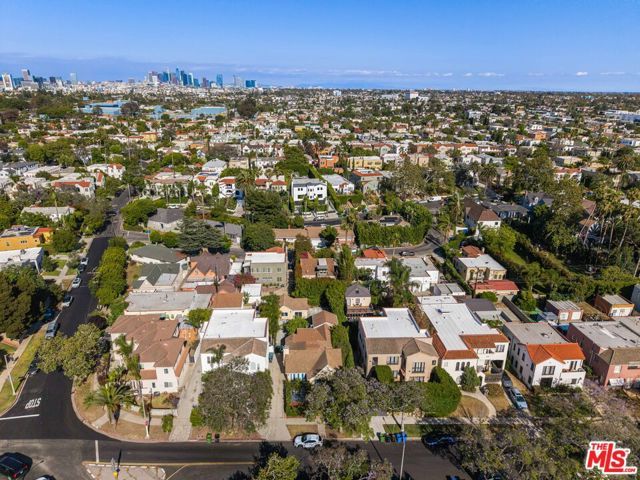 1112 S Highland Avenue, Los Angeles, CA 90019