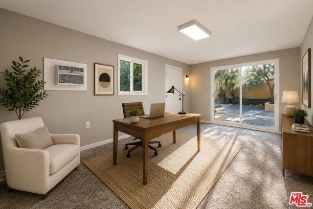 1112 S Highland Avenue, Los Angeles, CA 90019