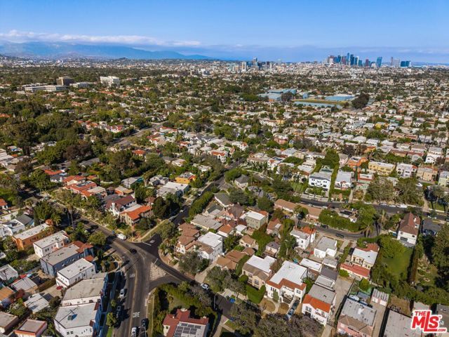 1112 S Highland Avenue, Los Angeles, CA 90019