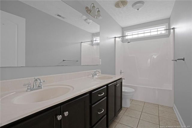 467 Thorncliff Drive, Raeford, NC 28376