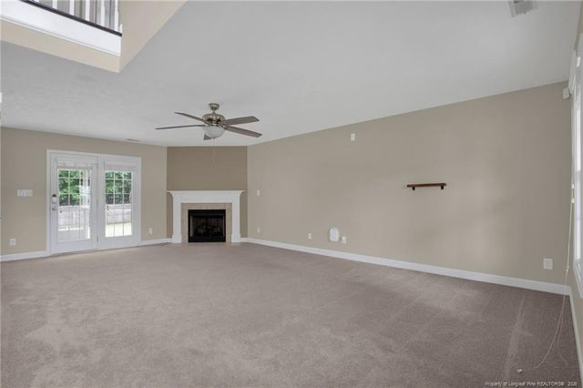 467 Thorncliff Drive, Raeford, NC 28376