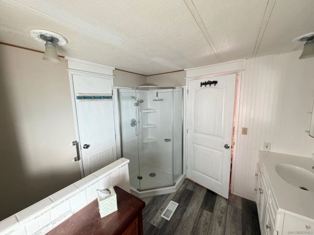 4886 Old Cliffs Rd, San Diego, CA 92120