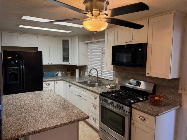 4886 Old Cliffs Rd, San Diego, CA 92120