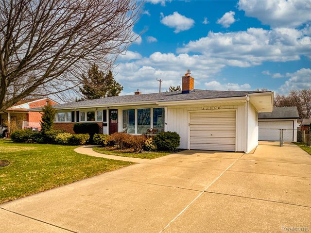 22960 Manning Street, Farmington, MI 48336