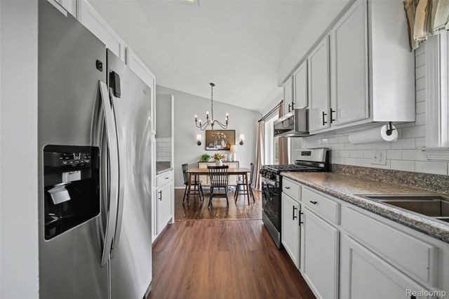 22960 Manning Street, Farmington, MI 48336